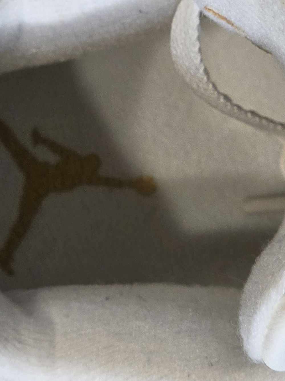 AIR Jordan Women's White and Gold Sneakers SIZE 8 USED ONCE. IN GREAT CONDITION - Picture 15 of 16